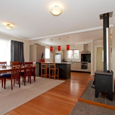 Raetihi Cottage- Raetihi Holiday Home ภายนอก รูปภาพ